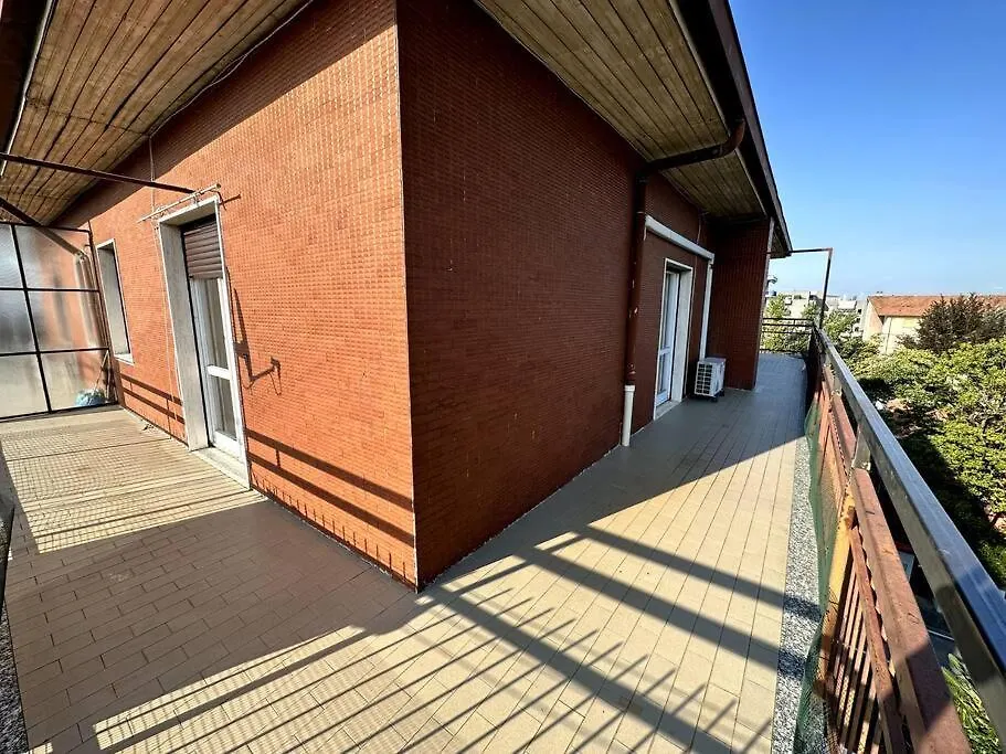 Apartment Luce Apartament Cassina de' Pecchi Italy